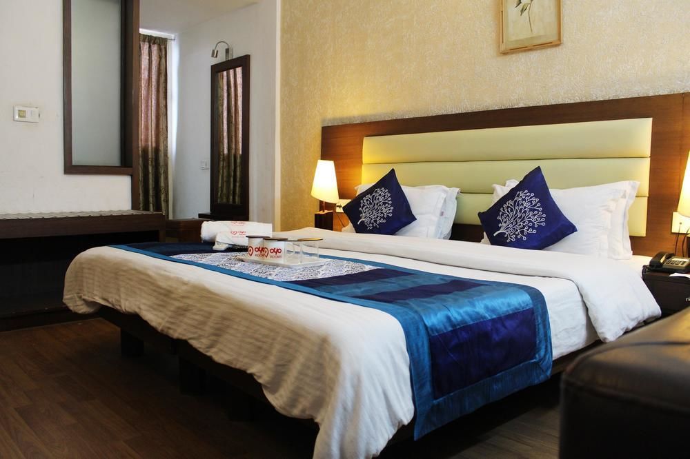Oyo 1822 Hotel Ambassador 데라둔 외부 사진