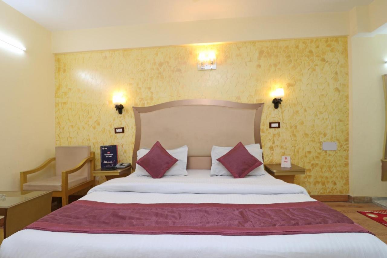 Oyo 1822 Hotel Ambassador 데라둔 외부 사진